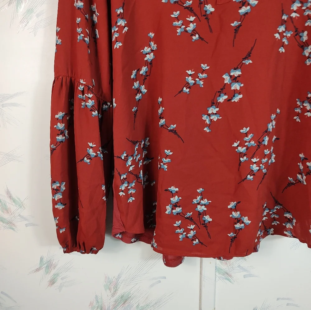 LOFT Outlet Red Floral Long Sleeve Blouse SP - Picture 3 of 9